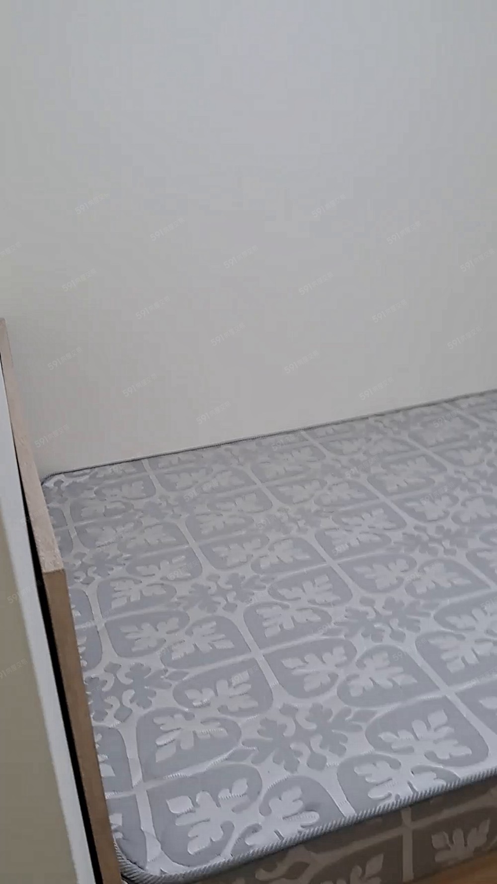 全新套房熱鬧市區~菜寮站走路6分鐘 - Image 1