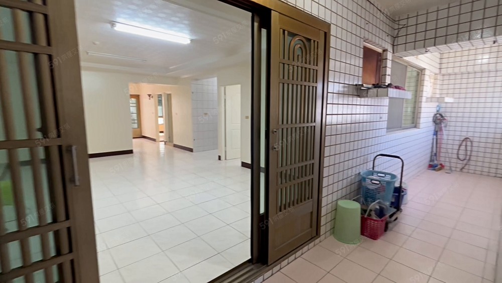 永康大灣大三房平車電寓 - Image 1