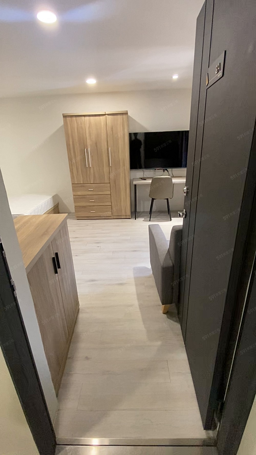 修平朝陽亞大全新未住可租補雙租補電梯陽台獨洗流理台 - Image 1