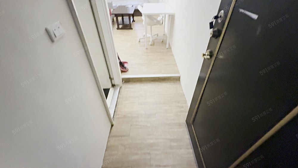 逢甲大學電梯套房出租(台水電)可租補獨洗曬 - Image 1