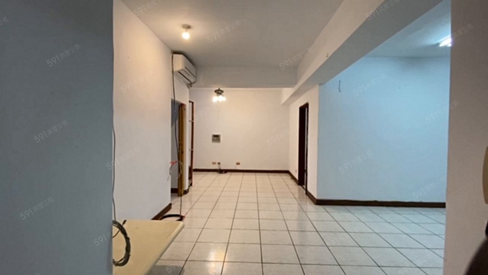 新興國小旁@珍珠官邸陽光大4房(可租補/寵物)便宜又大碗 - Image 1