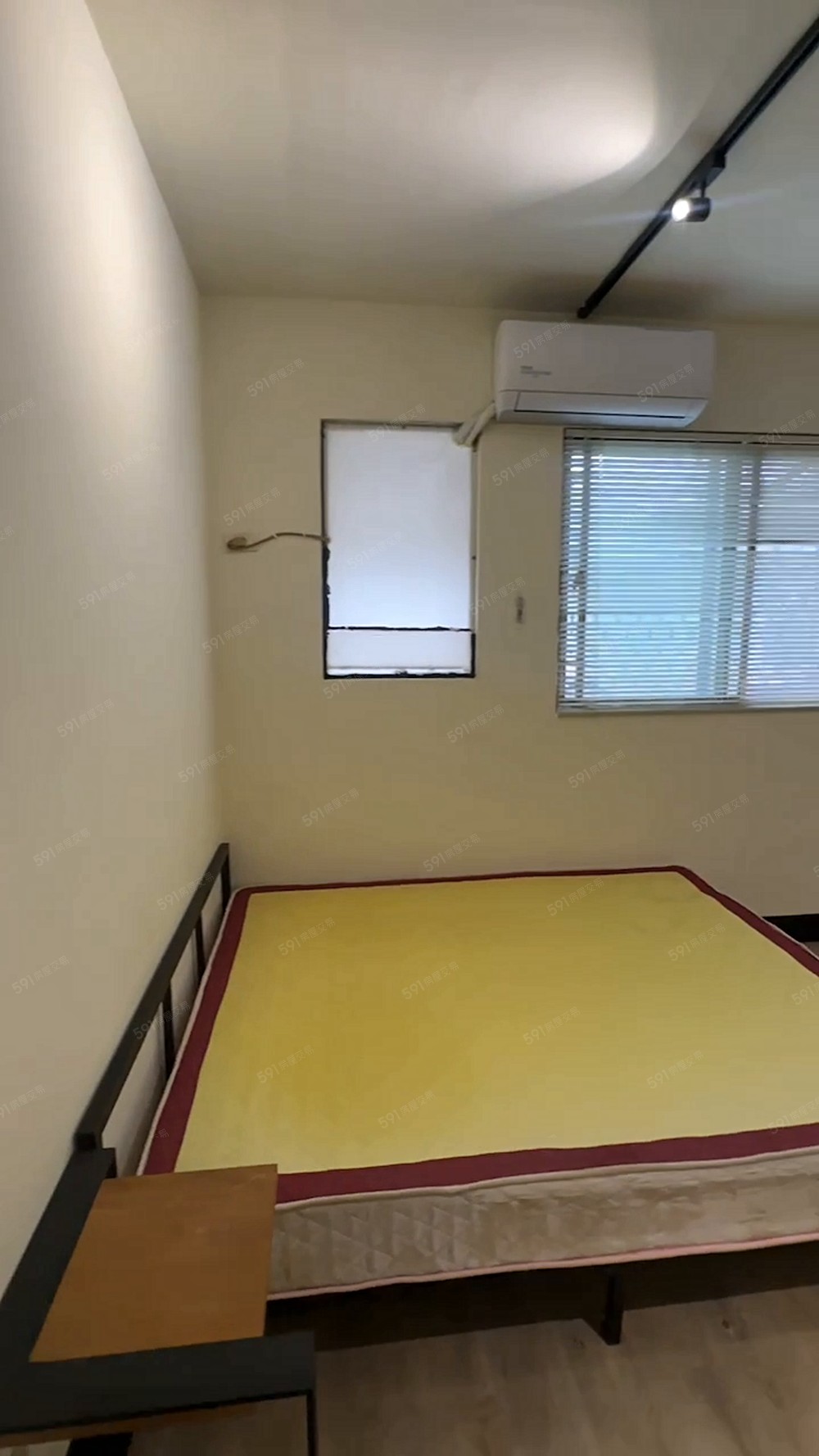 遠東世紀☀️電梯採光套房☀️管理員垃圾代收☀️獨立洗衣機 - Image 1