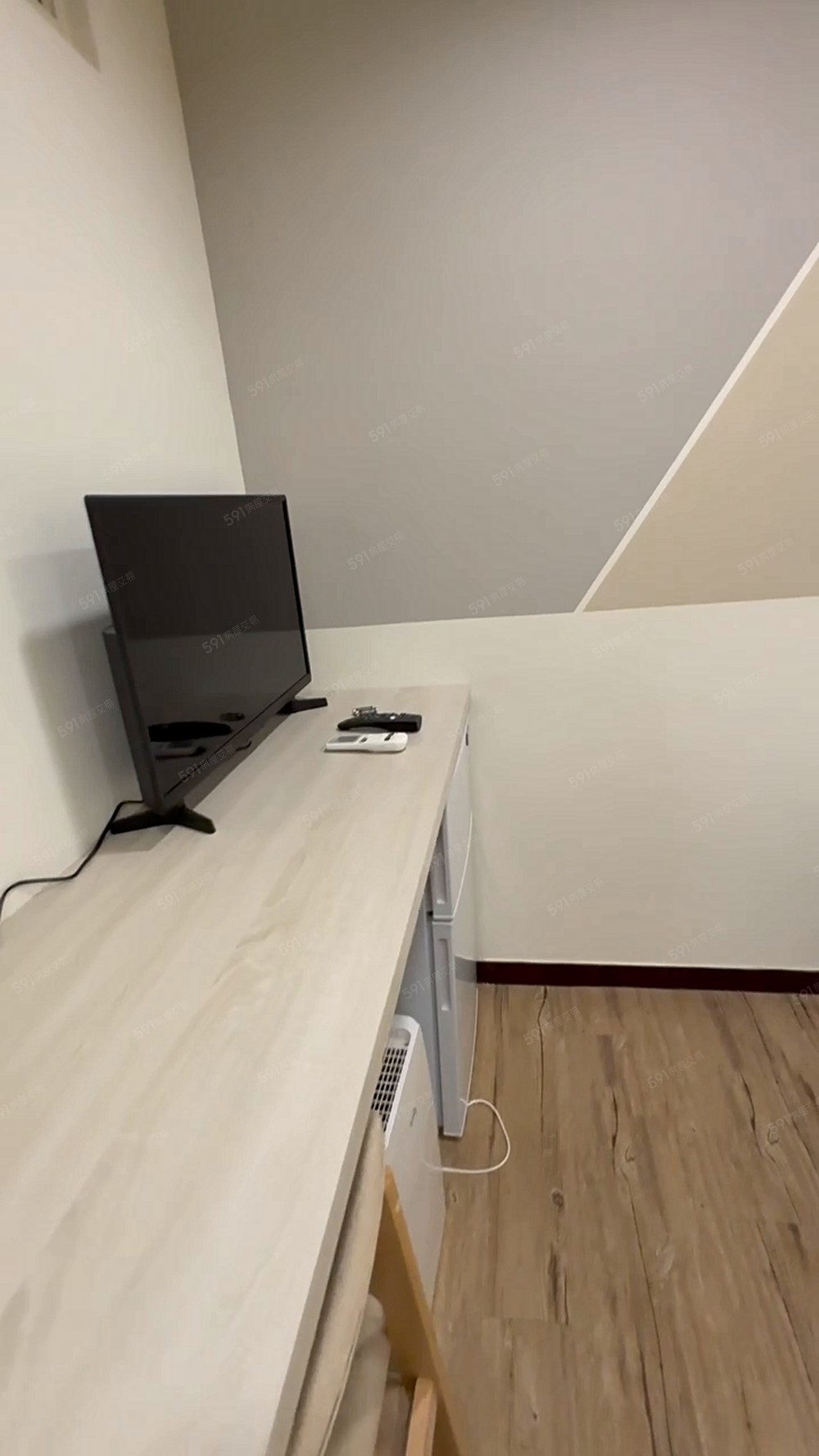 南勢角⚡️可租補/免爬高/傢俱齊全/掀床/租金便宜/機能強 - Image 1