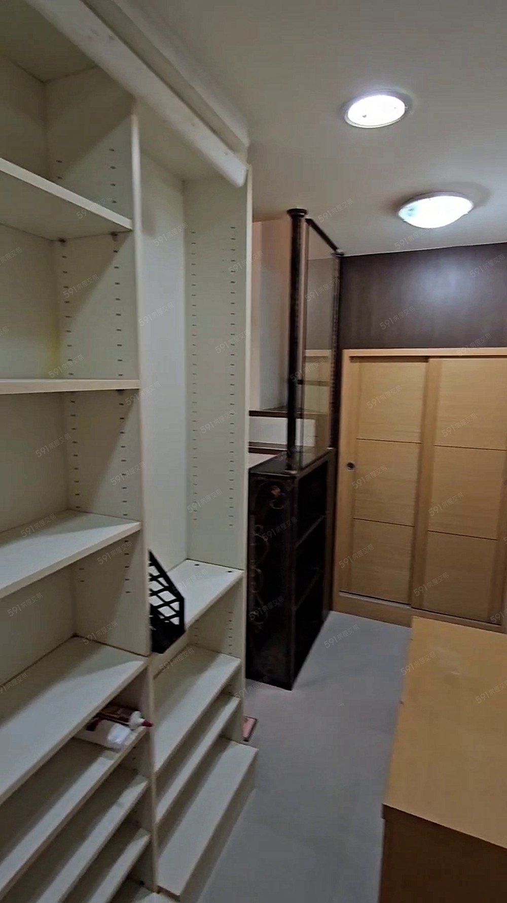 芝山🌟電梯管理租補稅🌟包裹垃圾收可炊🌟獨洗曬 - Image 1