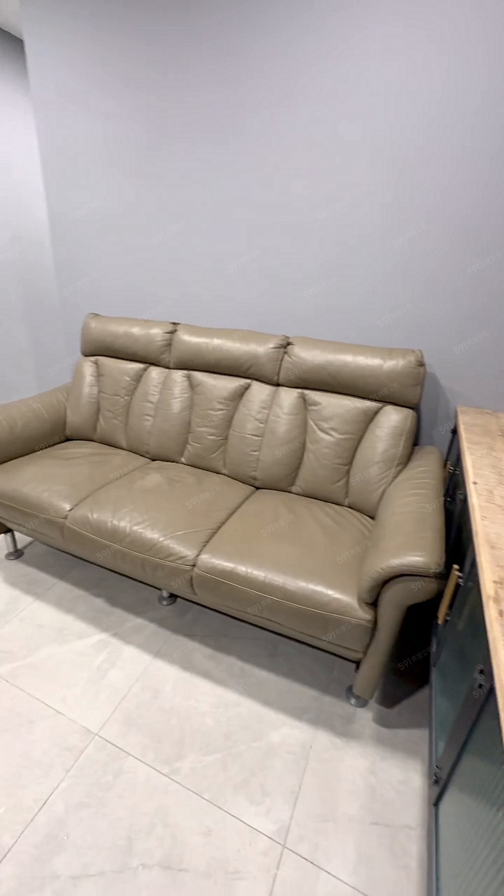 忠孝敦化✨採光通風✨獨洗曬✨台電✨全新裝潢✨免爬高✨獨立陽台 - Image 1