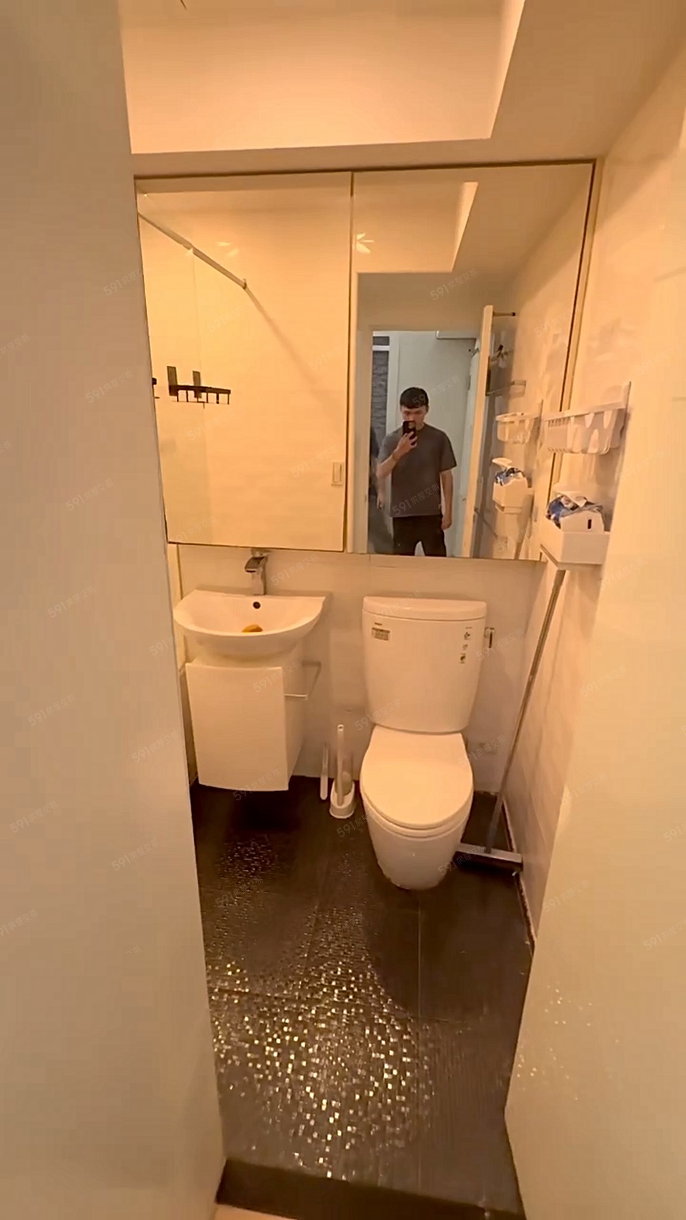 北門💥1房1廳💥可租補💥可寵💥台水電💥包裹垃圾代收 - Image 1