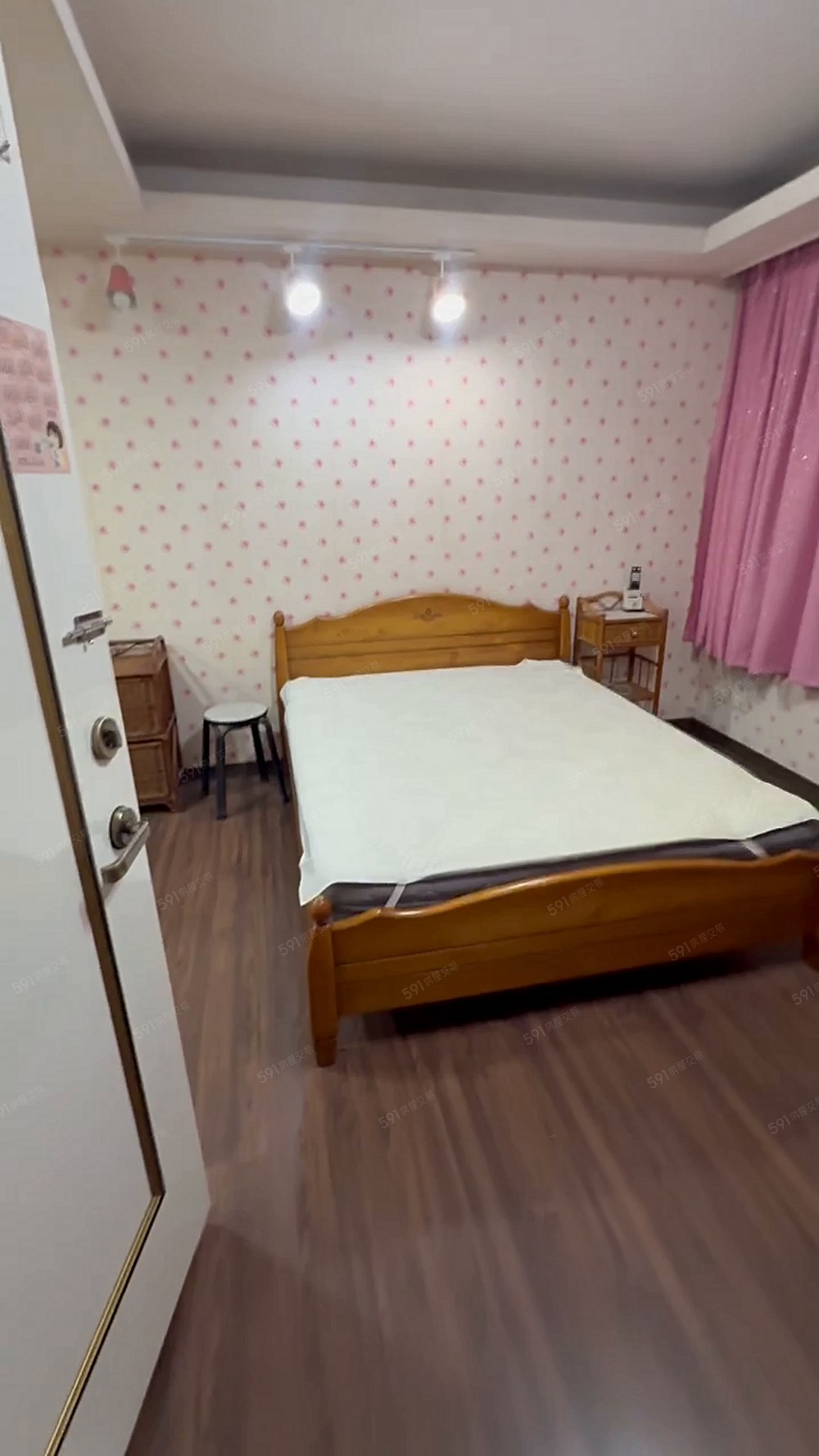 忠孝東路套房出租/汐止夜市/汐止火車站/機車好停/可租補 - Image 1