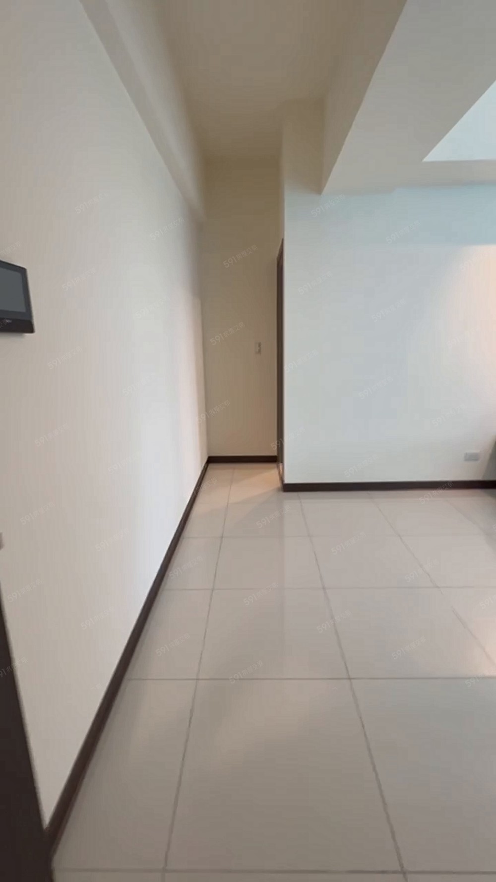 蝦卷哥-台南歸仁高鐵三房平車 - Image 1