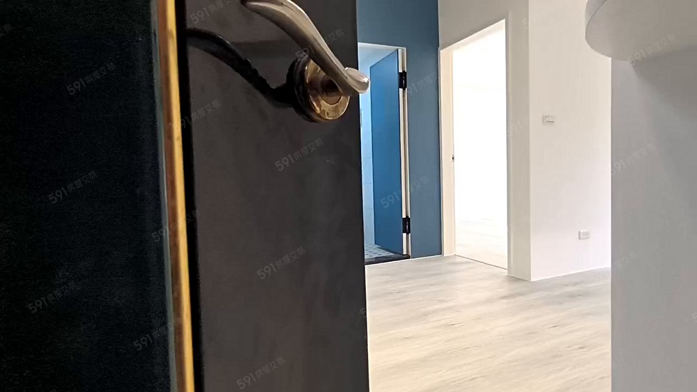 臻愛歐洲臨河岸公園,大業國小608直達樹林經新莊迴龍捷運站