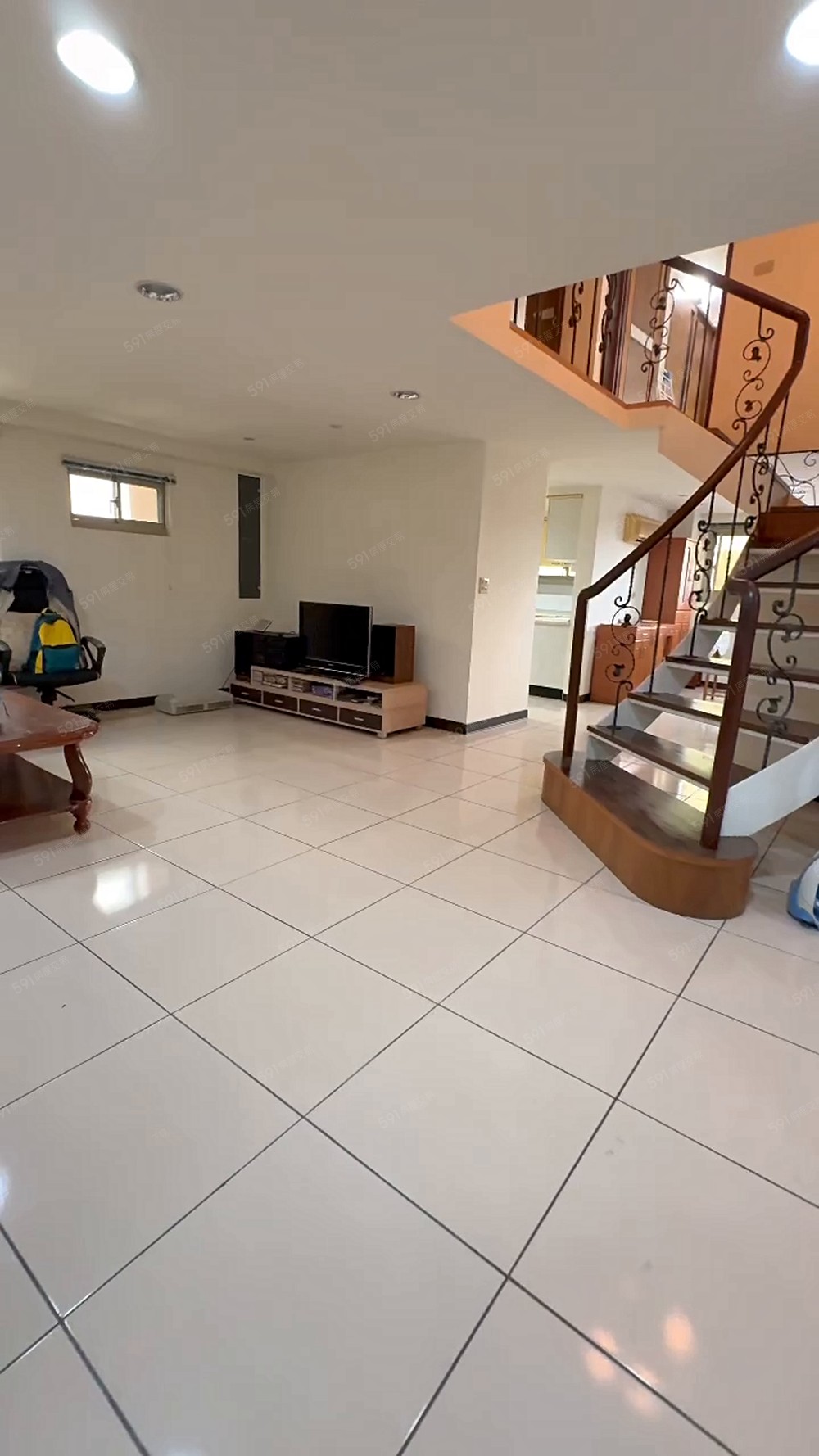 景平正五房/租補稅籍/獨洗曬雙陽台雙衛浴/傢俱齊全包裹垃圾收 - Image 1