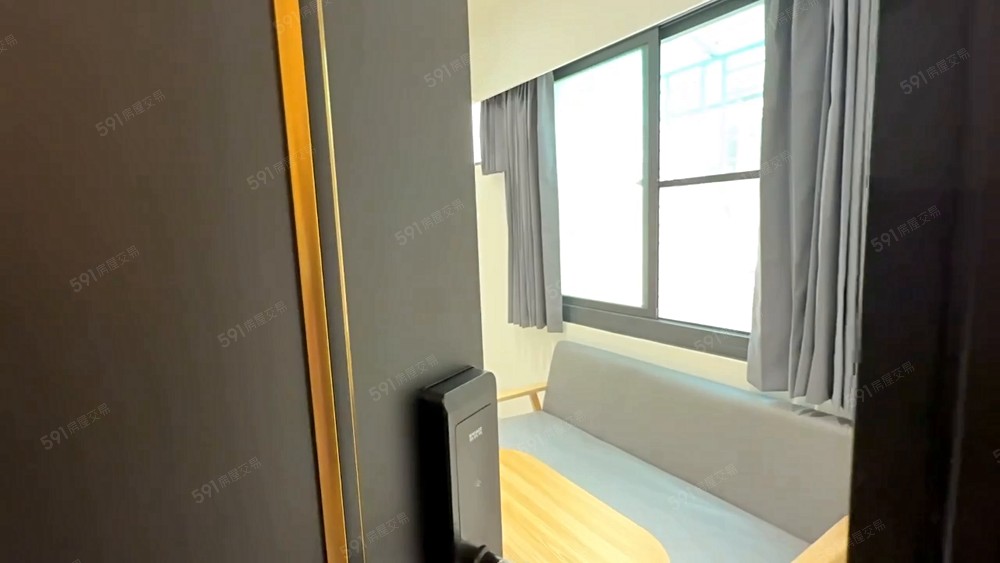 東區稀有大套房獨曬陽台🐤好房找婷婷 - Image 1