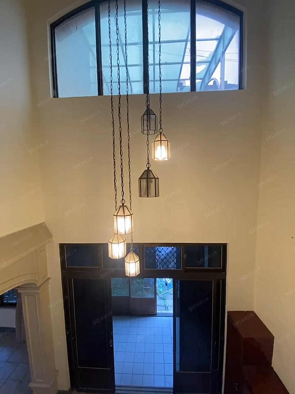 竹北租屋。水瀧重劃區。整棟大別墅1-3樓出租 - Image 1