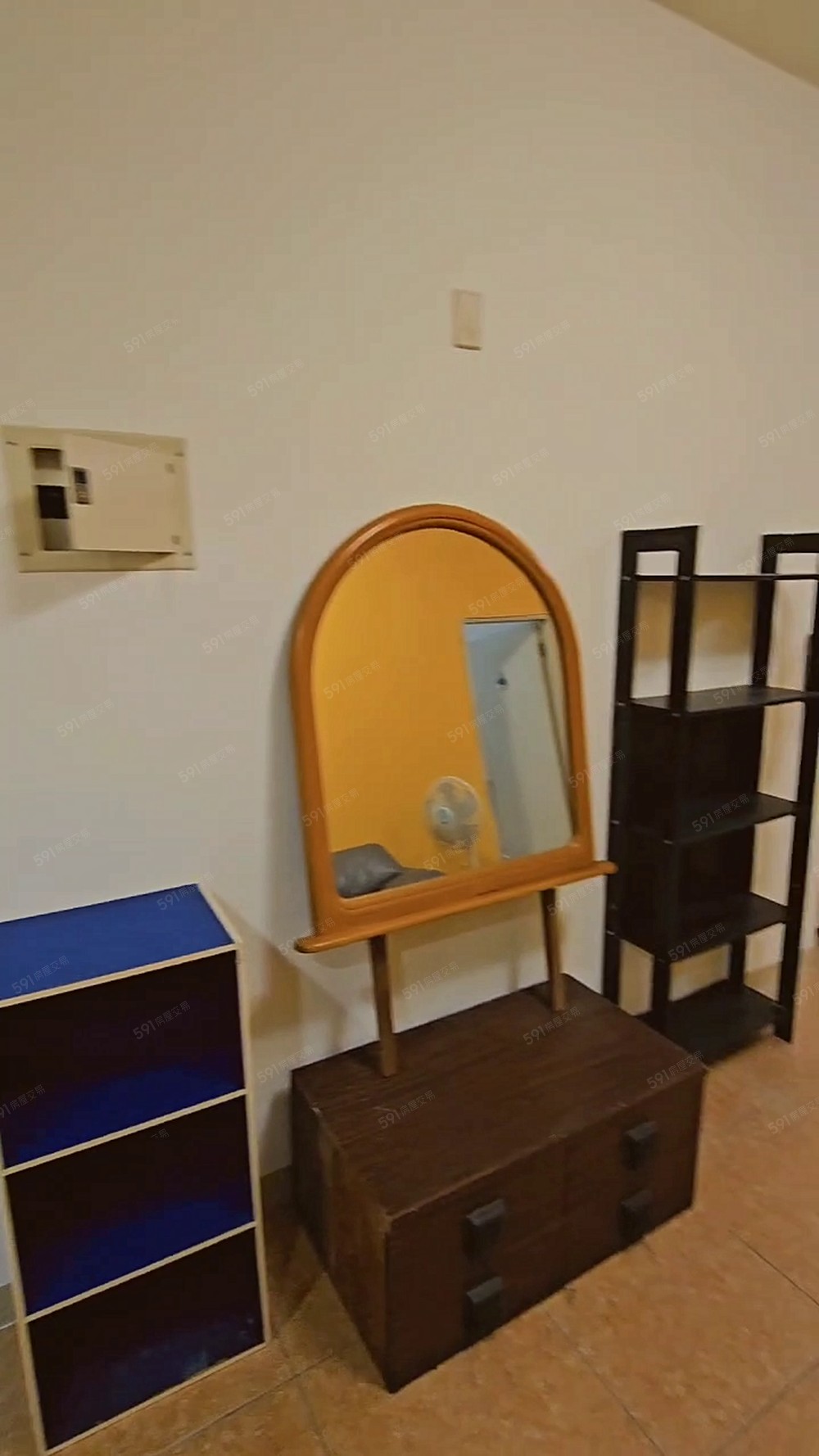 101世貿🏠正三房格局方正/採光通風大空間/獨立陽台可開伙 - Image 1