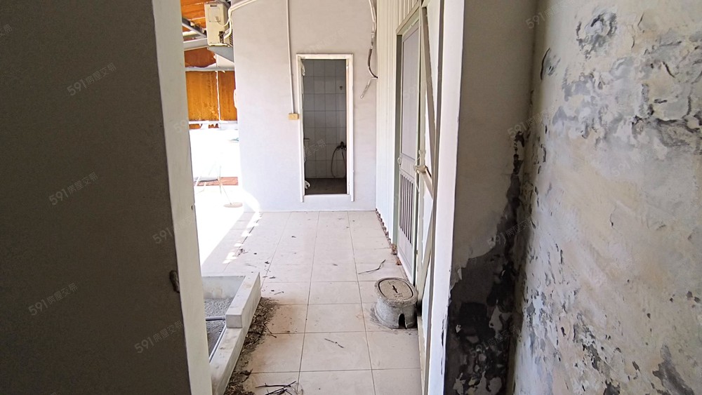 高雄凱旋三路機廠輕軌站旁開放空間獨立衛浴住家附地下室機車位 - 591租屋網 - Image 1