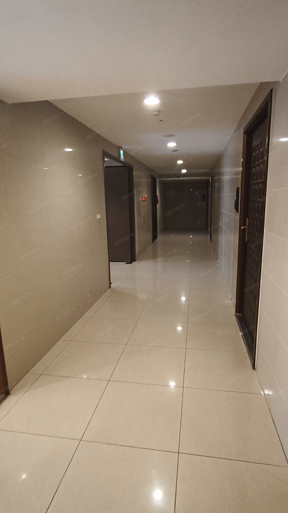 租皇翔百老匯1期兩房車-全新整理找好客戶 - Image 1