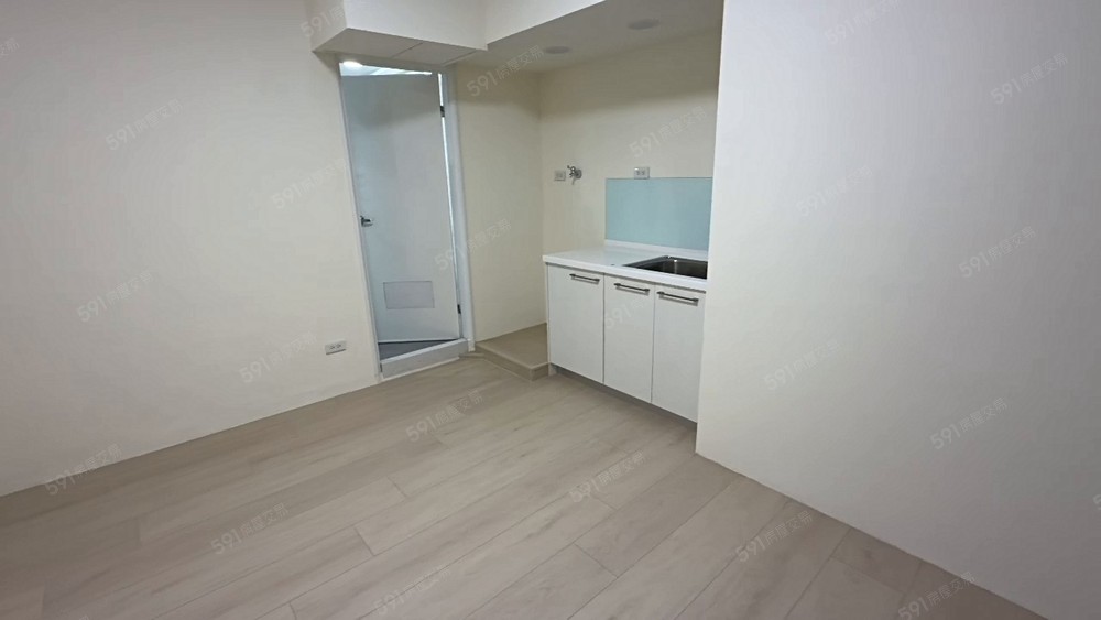 ✨近雙捷運站商圈佳全新精裝電梯可貓含管美套✨中信達達 - Image 1