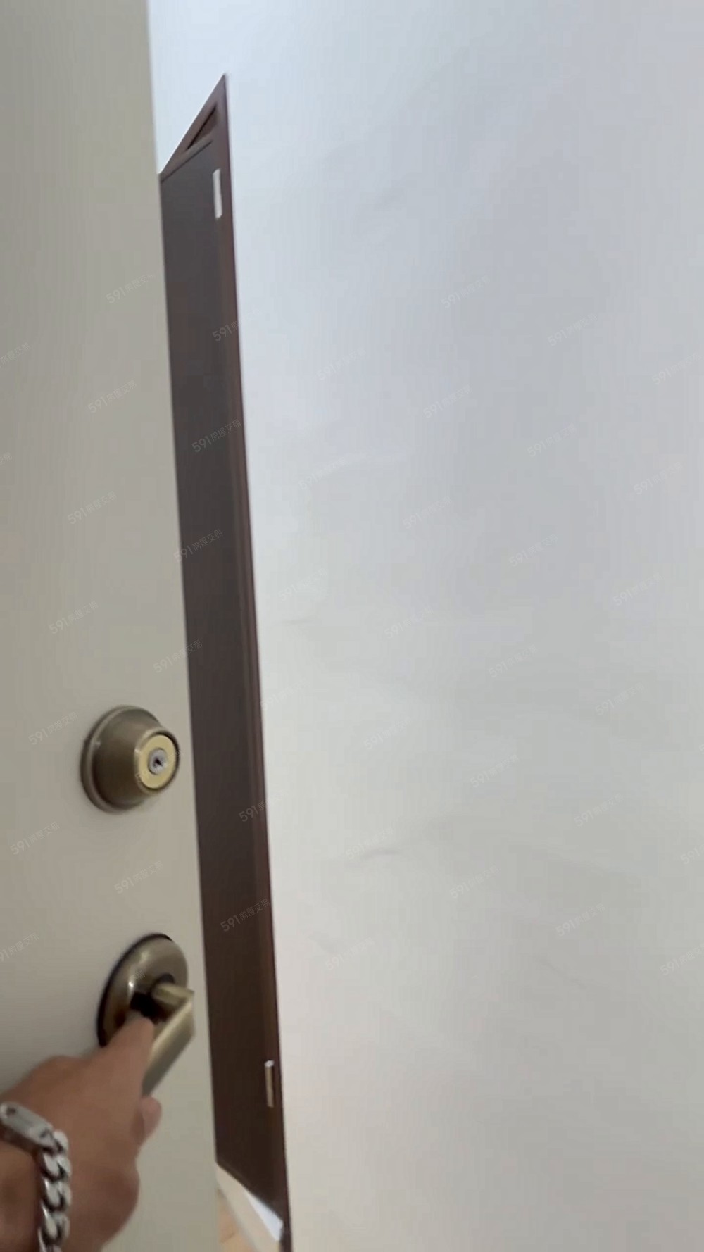 龍井區藝術北街套房🔥台水台電、獨洗曬近東海商圈可租補+賴 - Image 1