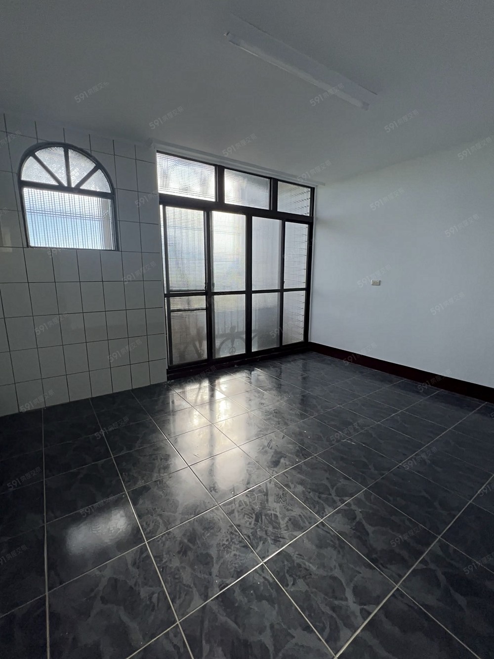 ❤️二林二溪二路旁4房+車庫透天厝! - Image 1