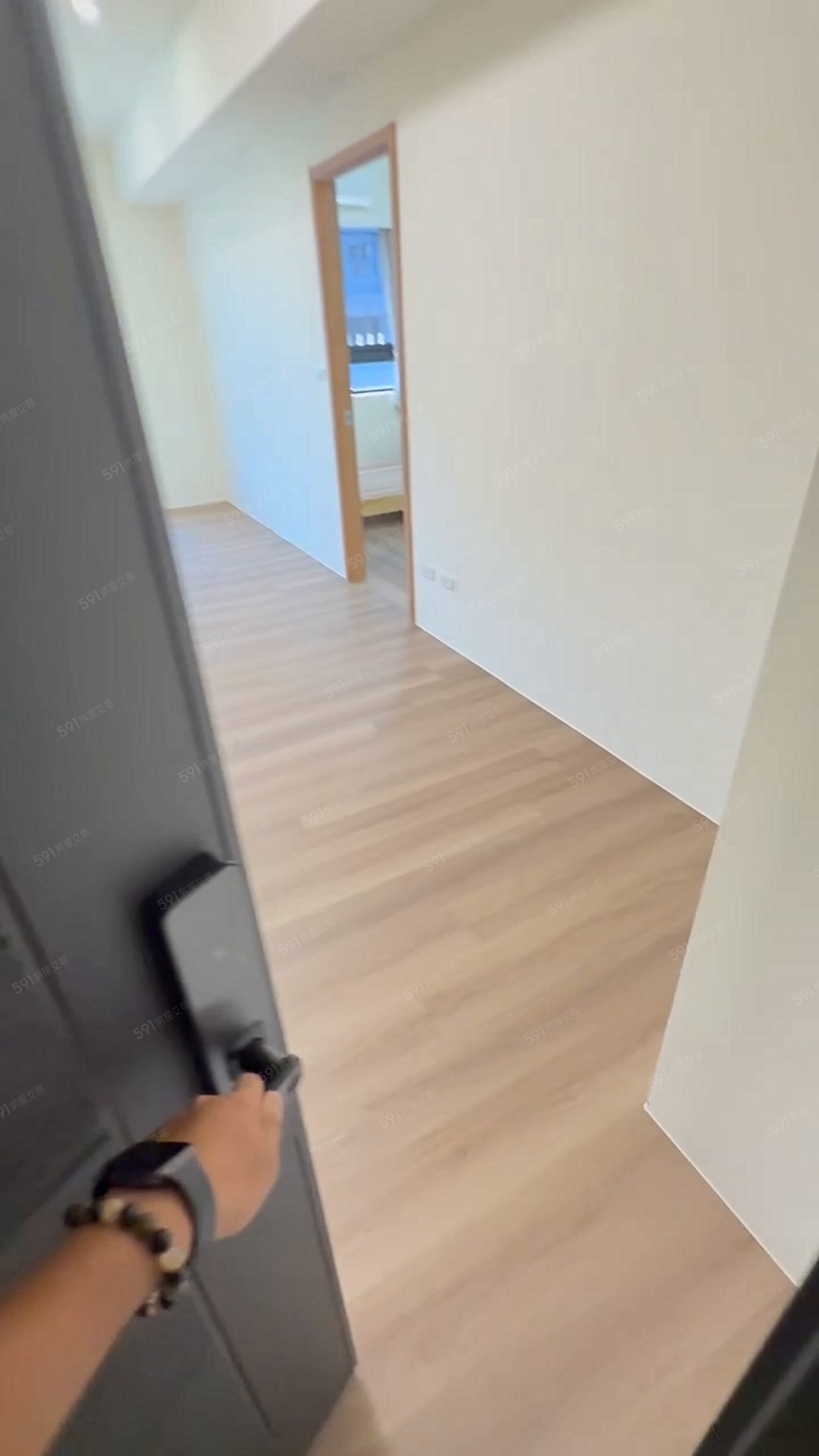 【A9頤昌柏舍】可租補有家具〃稀有超大主臥兩房 - Image 1