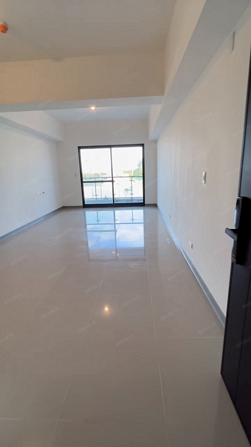 社宅免仲可租補✔大園航空城✈大三房車採光佳✨ - Image 1