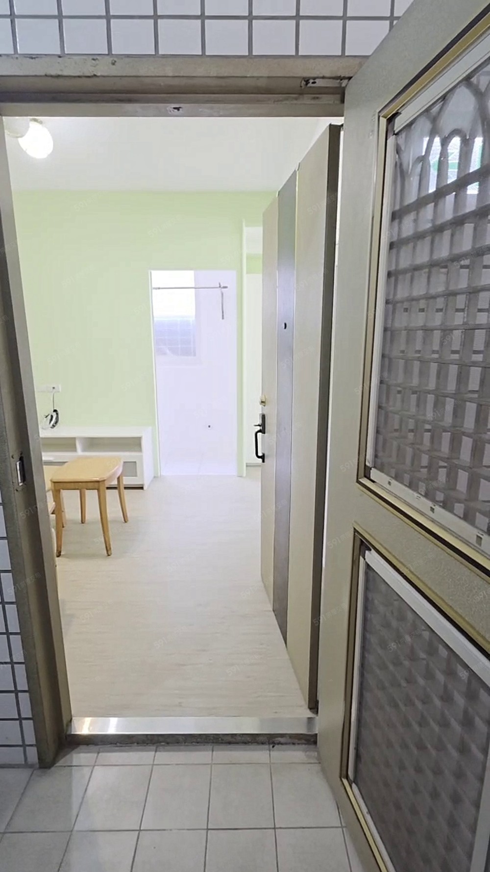 宏昌五街溫馨套房!家具家電齊全!可租補免服務費! - Image 1