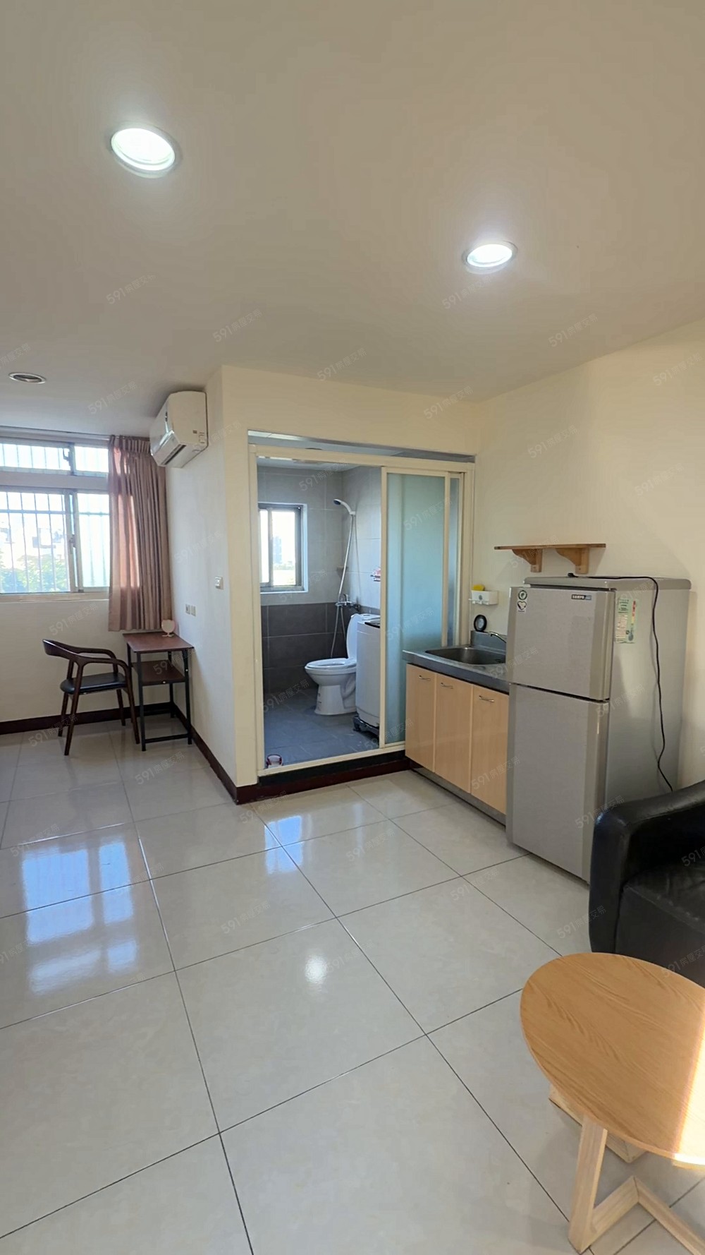 免仲~通風採光優質套房,生活機能佳 - Image 1