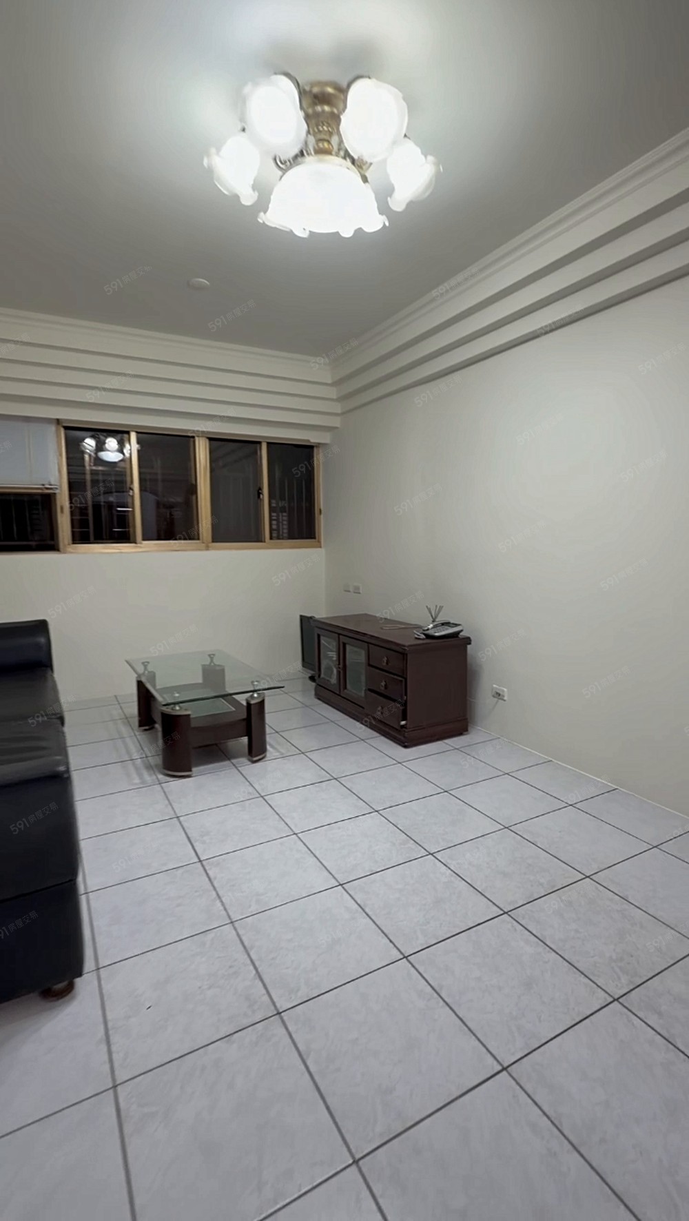 永康公園旁三房電梯+車位 - Image 1