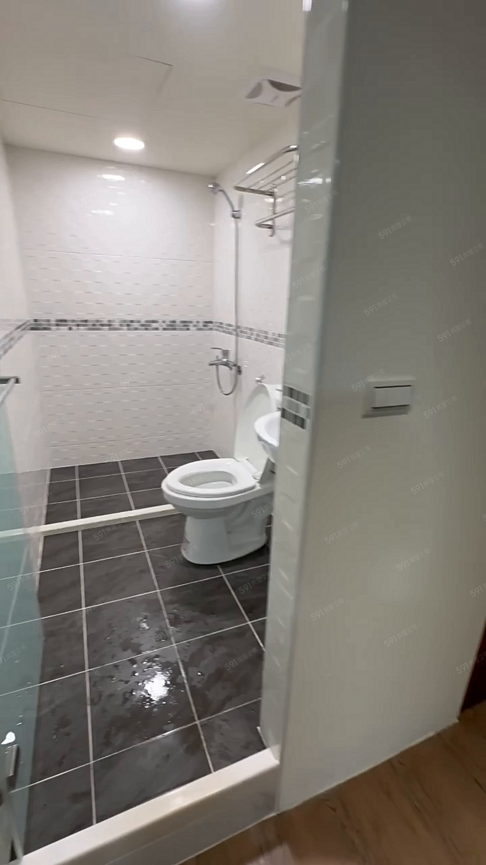 板橋🚄租補報稅✅獨洗曬採光💦流理台電磁爐🔥掀床收納 - Image 1