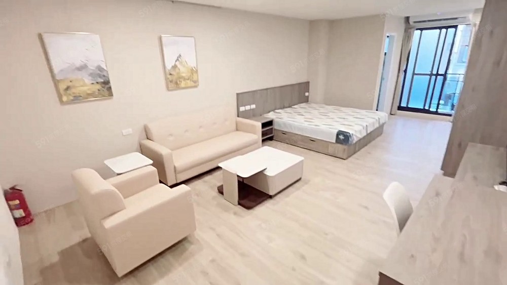 可租補😍超大間爬梯2樓高網速精美裝潢流理台陽台獨近五權車站 - Image 1