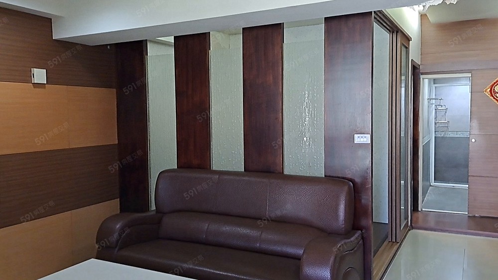 近文心森林公園羅馬假期2房+車位 - Image 1