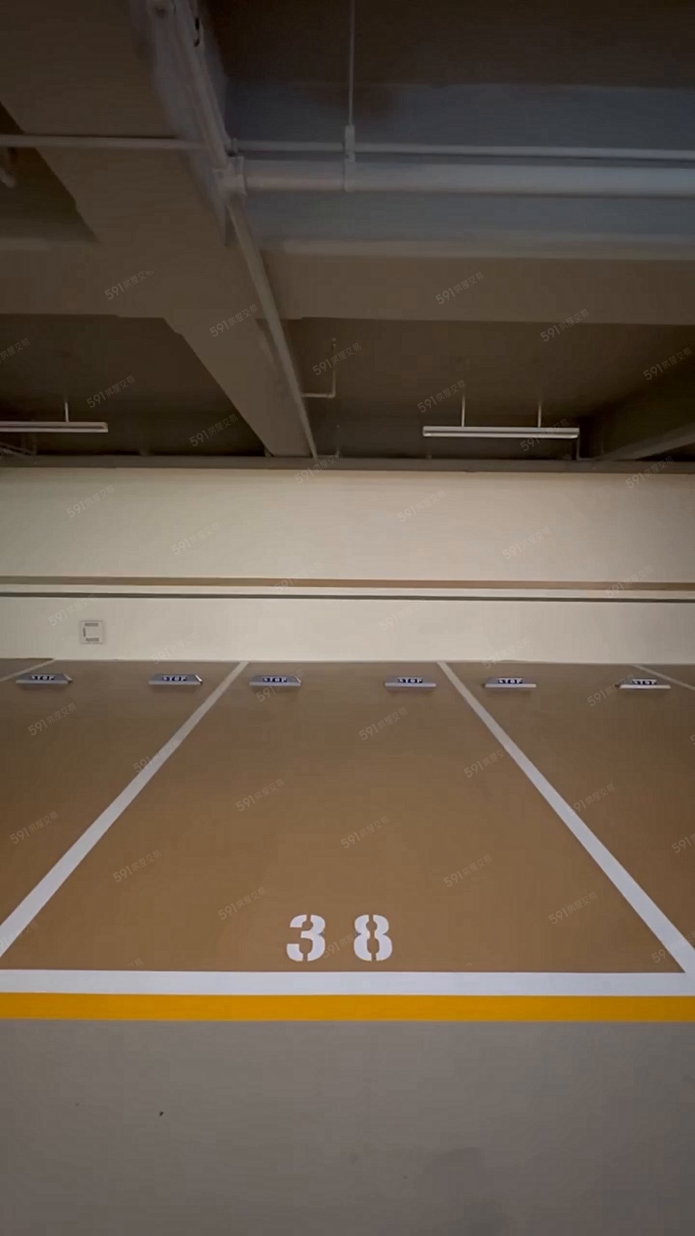 北新國小雙語學校旁平面大車位 - Image 1