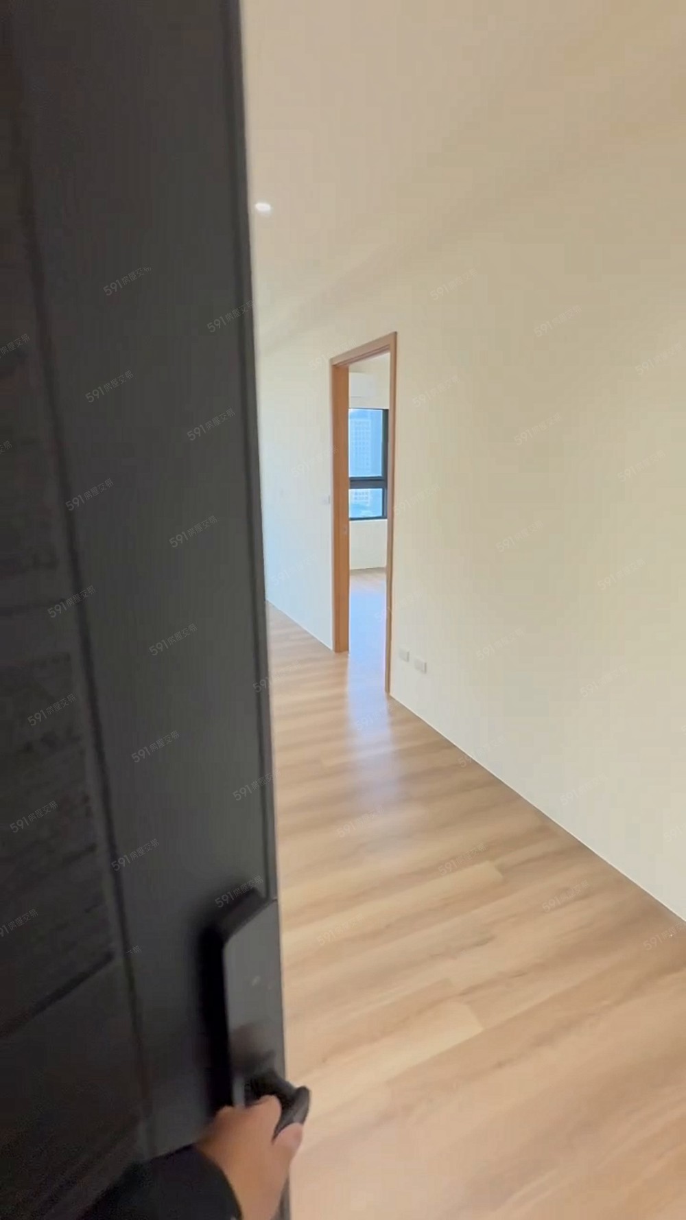 【A9頤昌松琚】稀有兩房兩衛〃可租補寵物兩房車 - Image 1